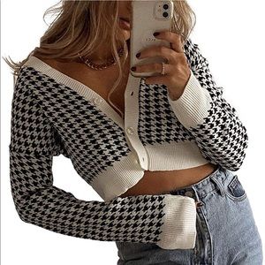 Houndstooth Crop Sweater